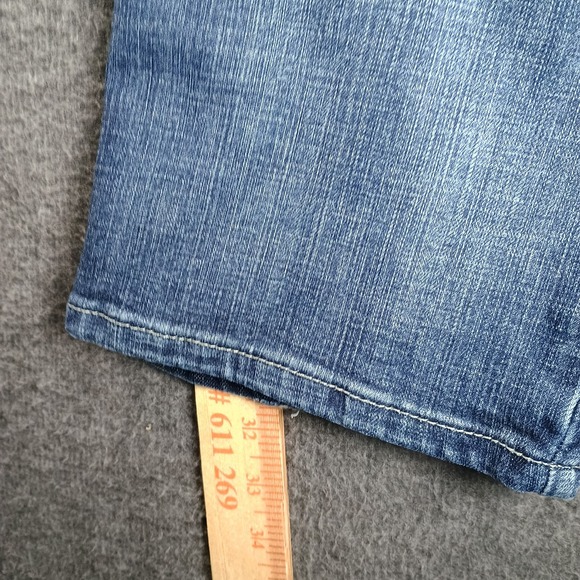 Wrangler Mid Rise Straight Leg Jeans Womens 17/18x34 Medium Wash Blue - Picture 8 of 11